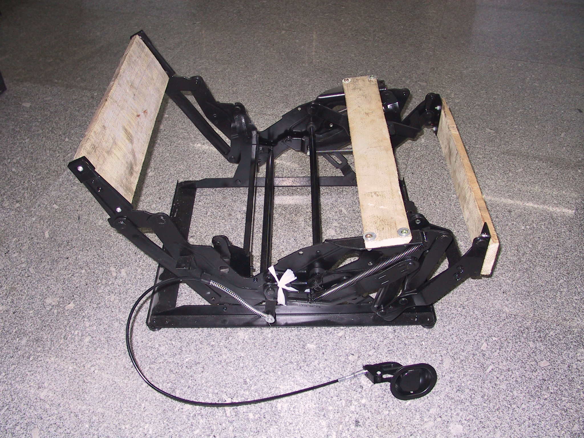 recliner mechanism in assembled state.JPG